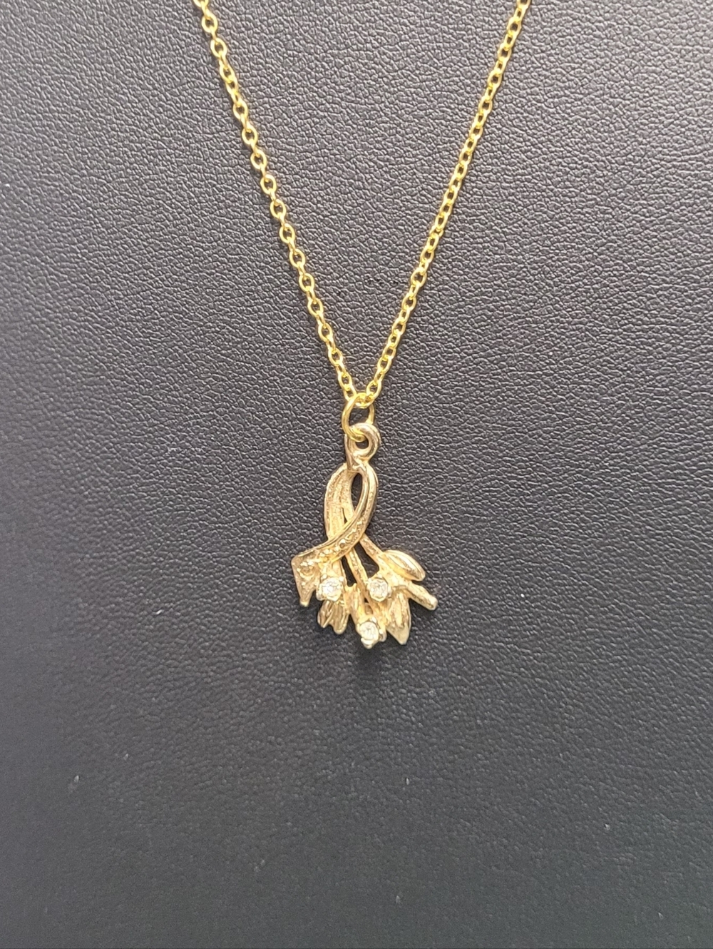 Hand Crafted Gold Floral Ribbon Pendant Necklace